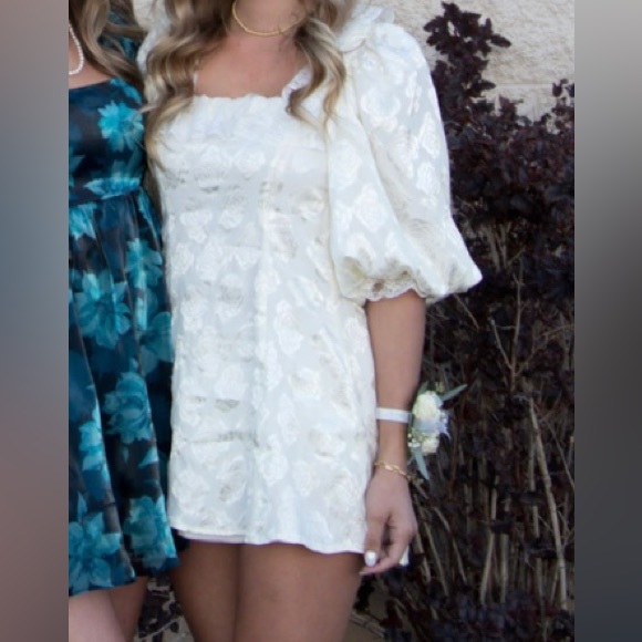 For love and lemons dress! - Picture 3 of 3